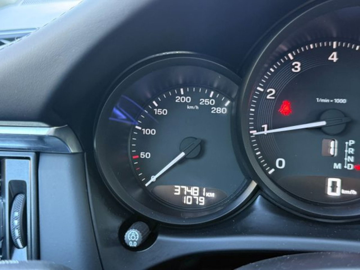 Porsche Macan 2.0 265cv pdk (9)
