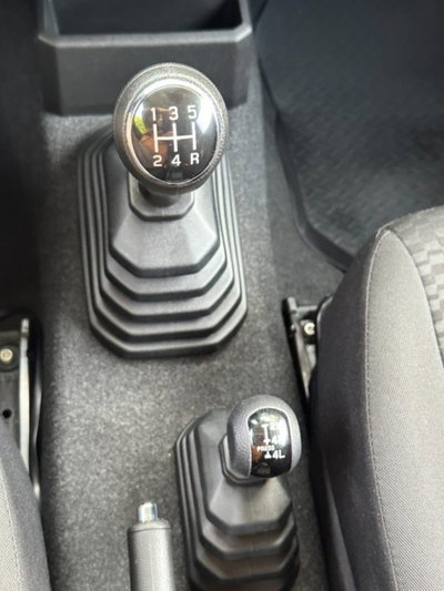 Suzuki Jimny 1.5 5MT Top (15)