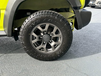 Suzuki Jimny 1.5 5MT Top (4)
