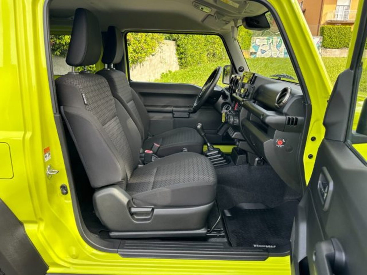 Suzuki Jimny 1.5 5MT Top (7)