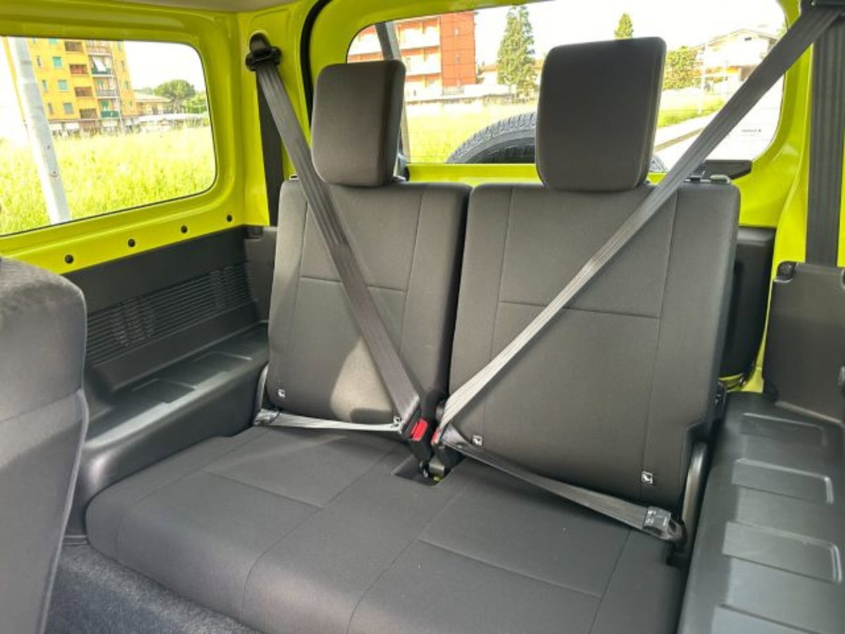 Suzuki Jimny 1.5 5MT Top (8)