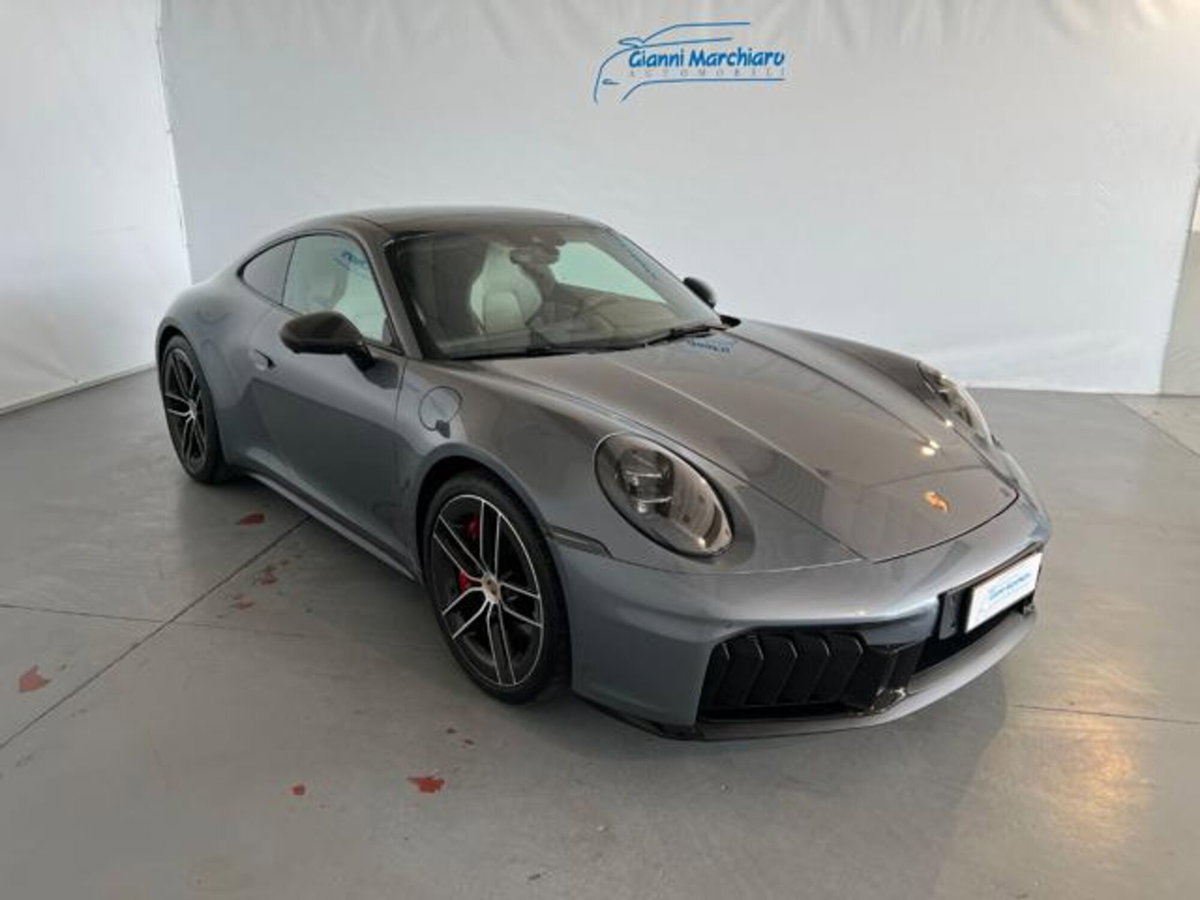 Porsche 911 Coupé 3.6 Carrera 4 GTS auto (3)