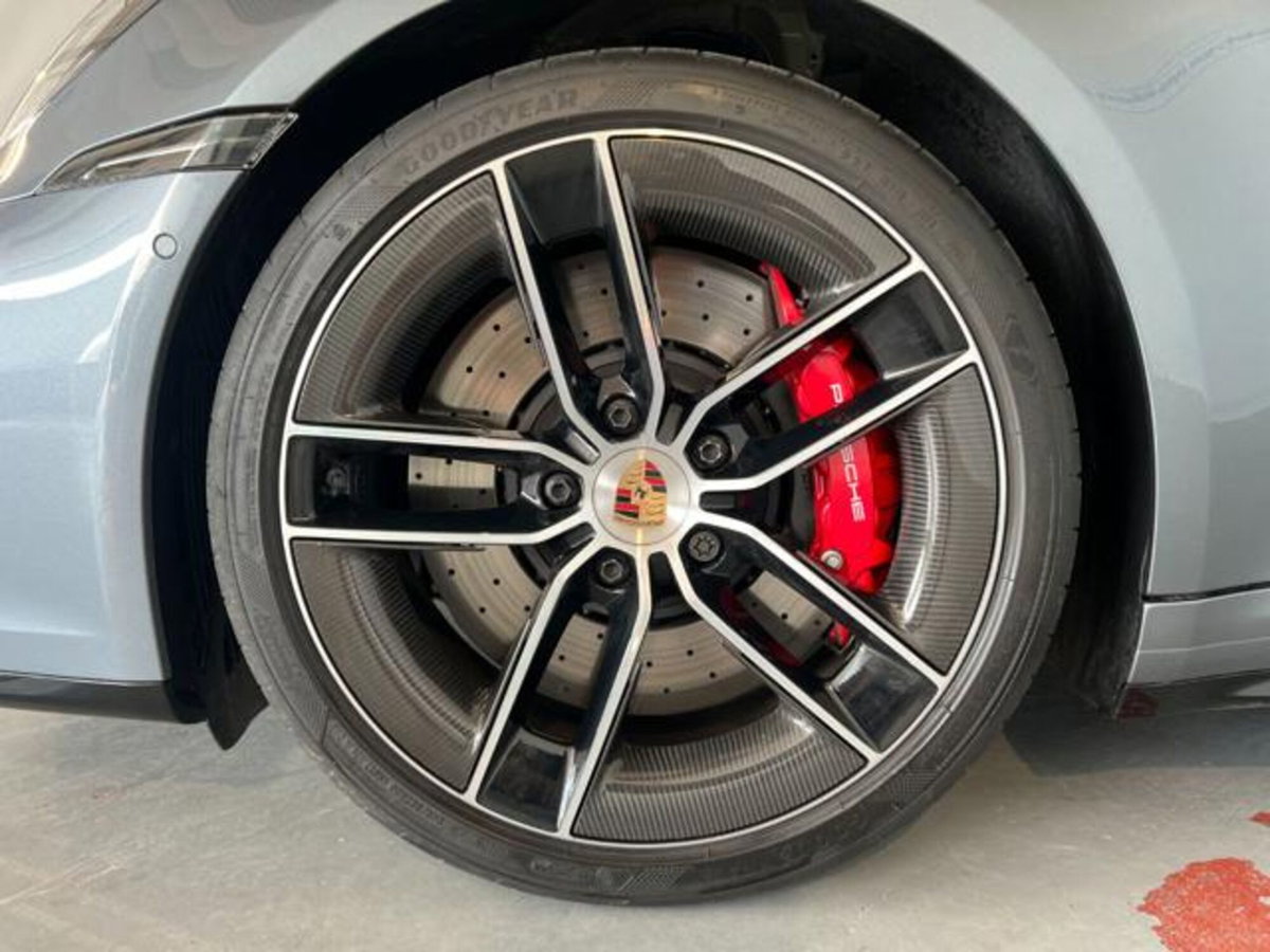 Porsche 911 Coupé 3.6 Carrera 4 GTS auto (8)
