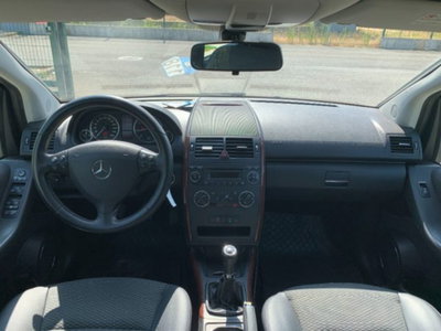 Mercedes-Benz Classe A 160 BlueEFFICIENCY Avantgarde (11)