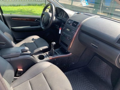 Mercedes-Benz Classe A 160 BlueEFFICIENCY Avantgarde (9)