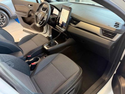 Renault Captur 1.0 eco-g Techno 100cv (14)