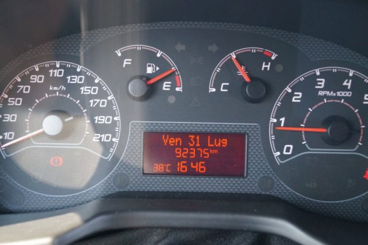 Fiat Fiorino combi N1 1.3 mjt 95cv Adventure (9)