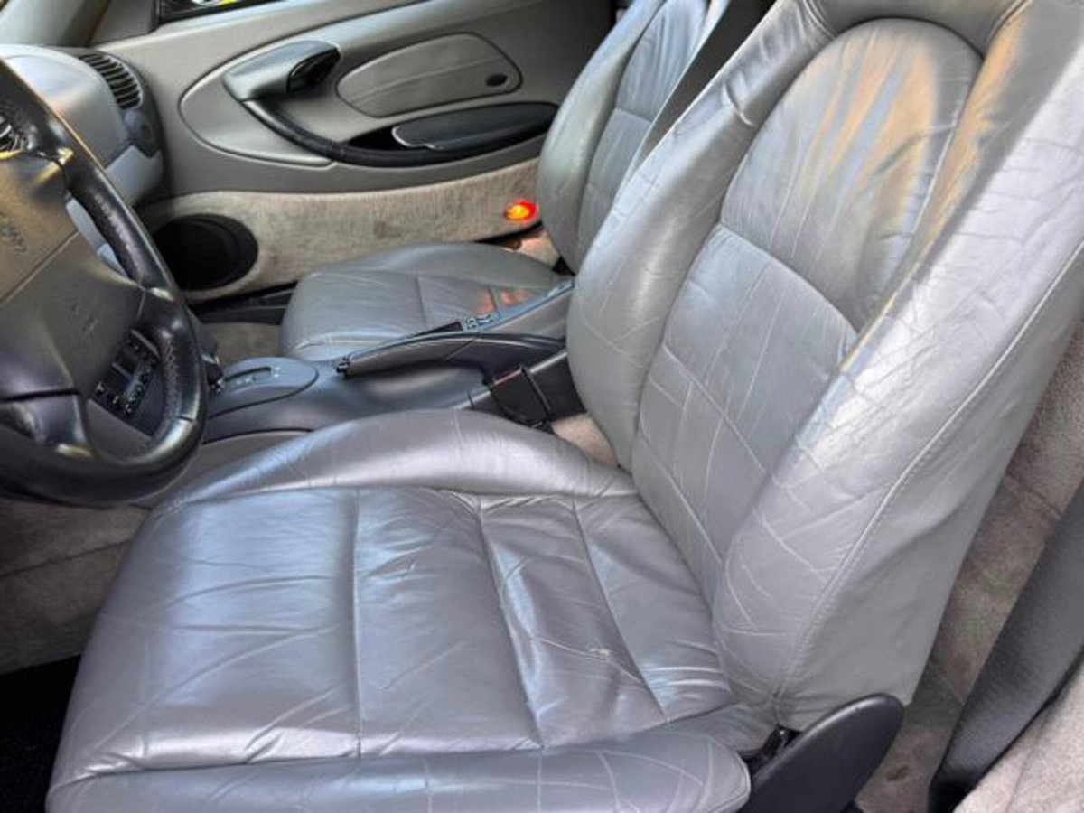 Porsche Boxster 2.5i 24V cat (11)