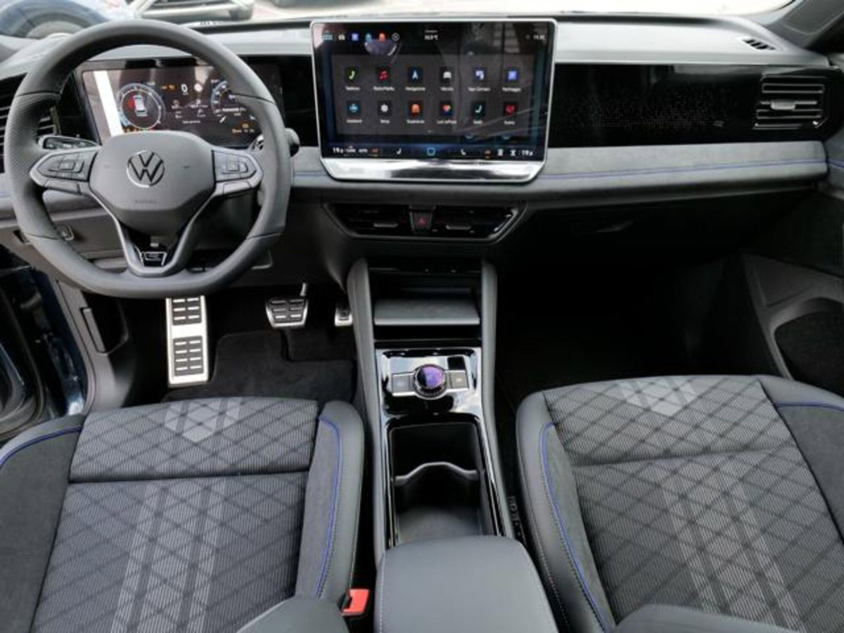 Volkswagen Tiguan 2.0 tdi R-Line 150cv dsg (7)