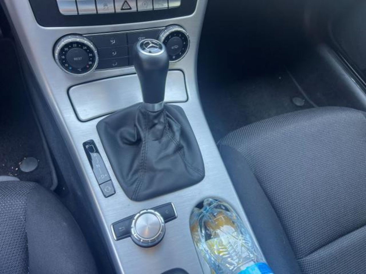 Mercedes-Benz SLK 200 Sport (11)