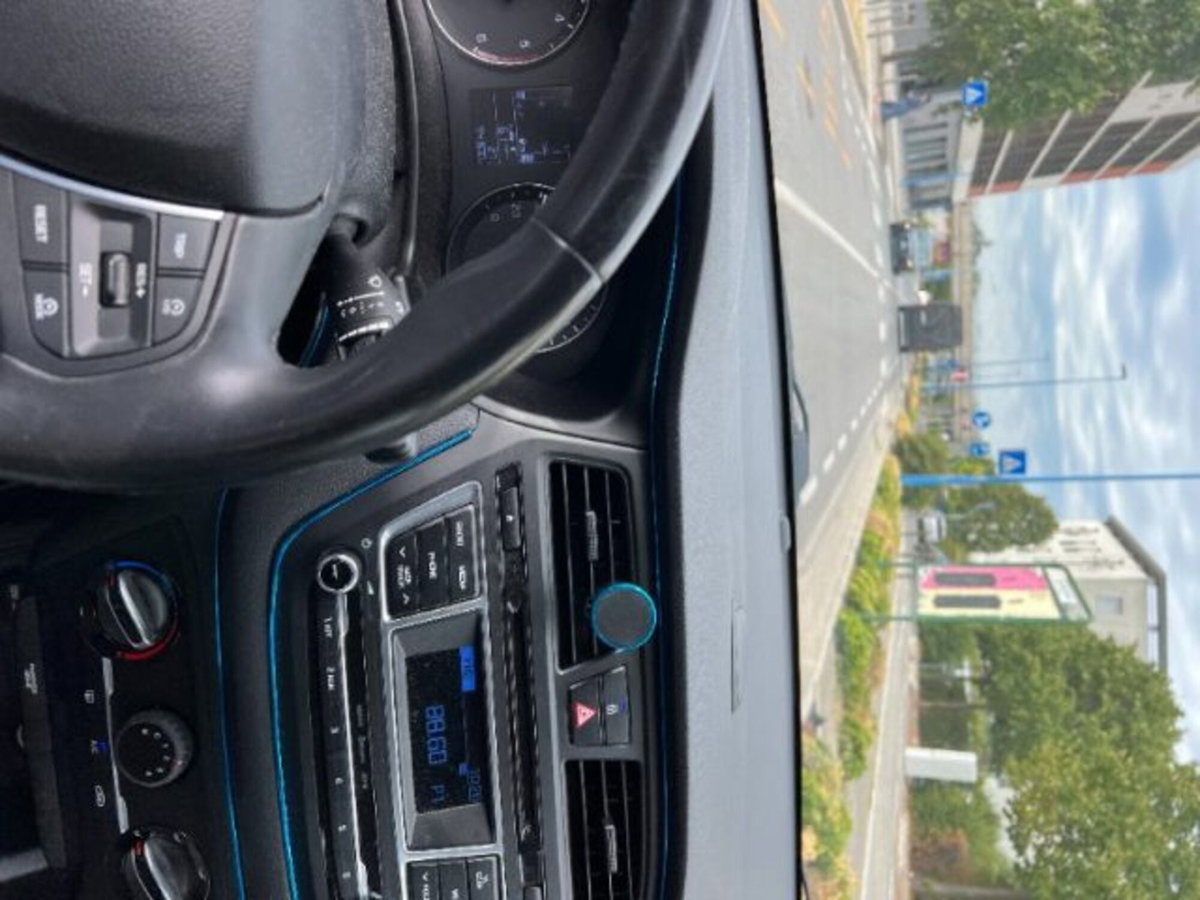 Renault Scenic E-Tech Electric 1.9 dCi Luxe Dynamique (20)