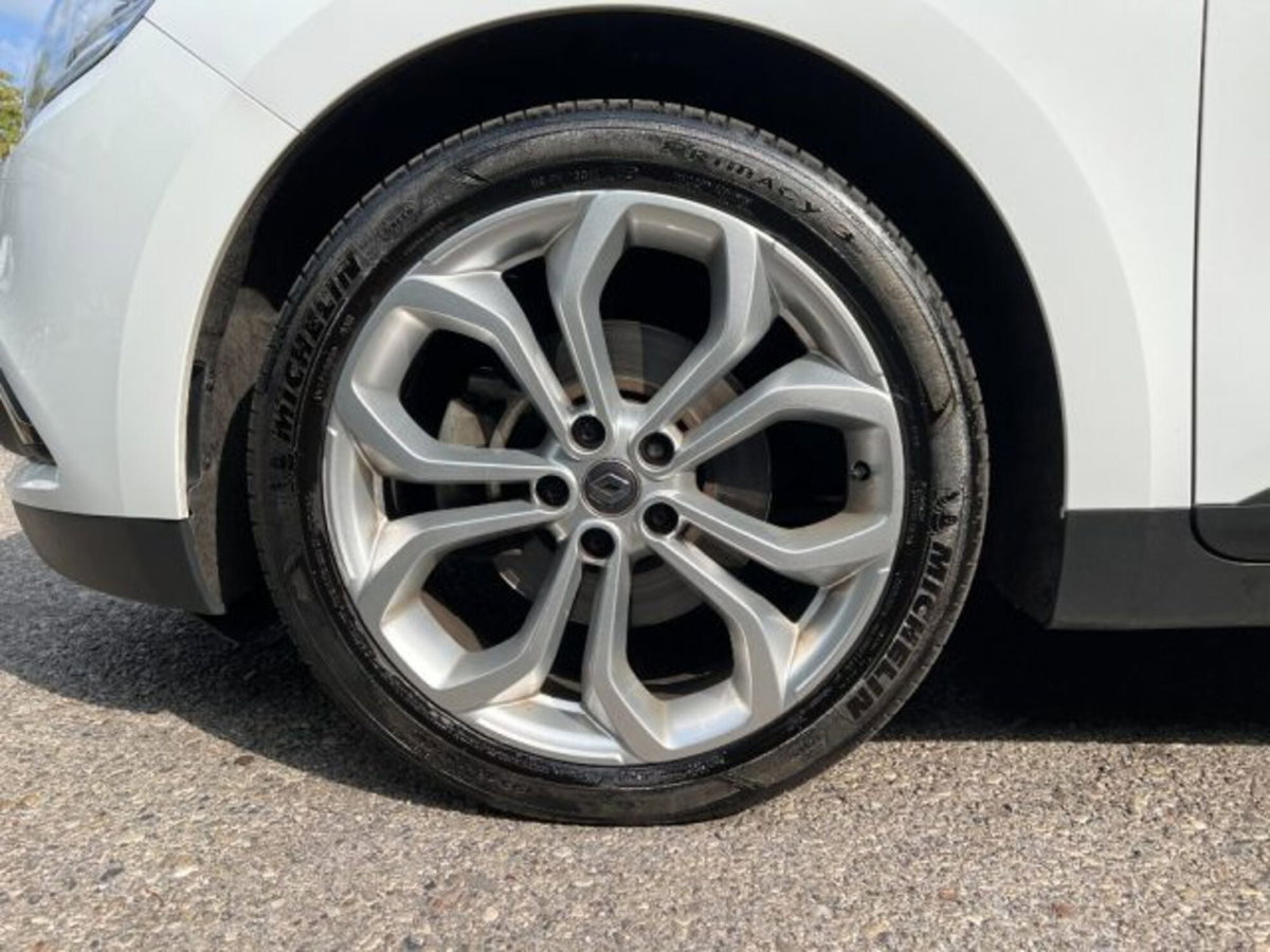 Renault Scenic E-Tech Electric 1.9 dCi Luxe Dynamique (8)