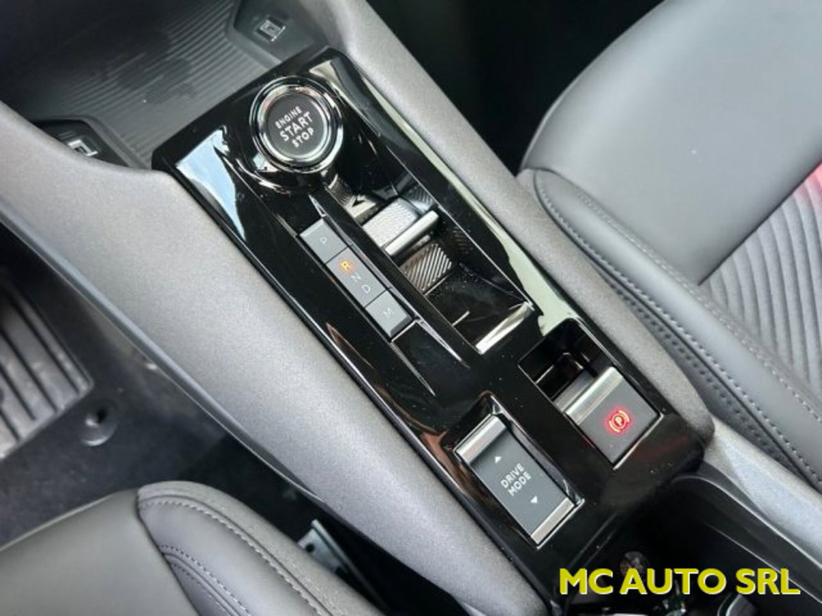 Alfa Romeo Junior 1.2 ibrida Speciale 145cv edct6 (12)