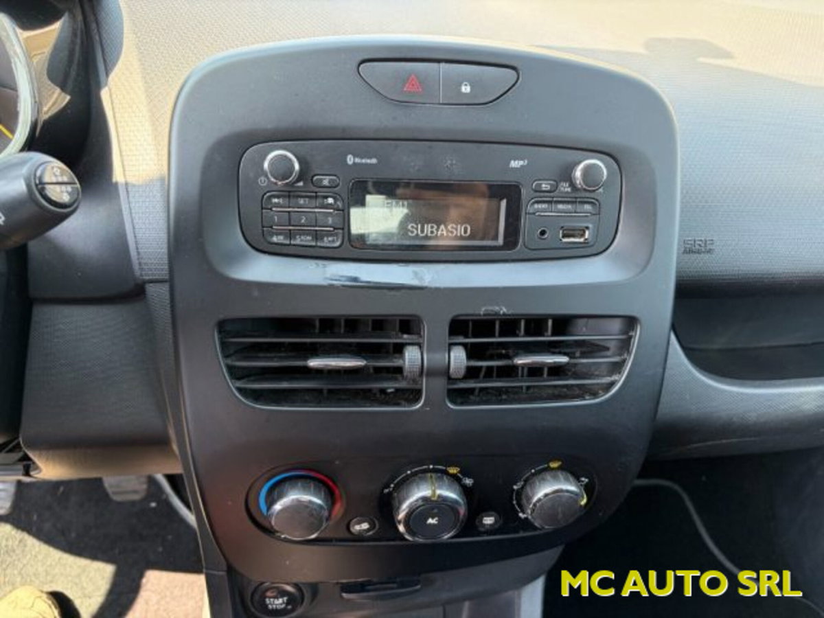 Renault Clio 1.5 dCi 8V 75CV 5 porte Wave (11)