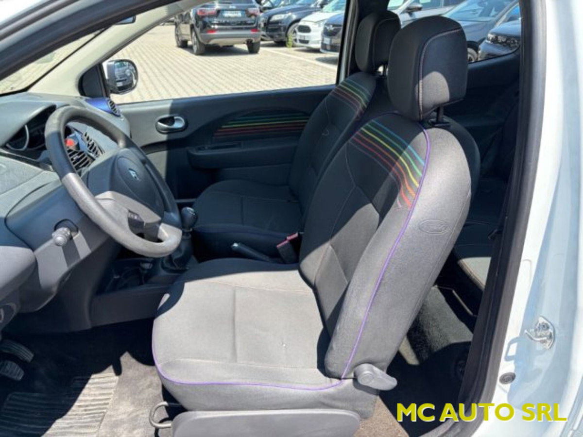 Renault Twingo 1.2 16V Live (7)