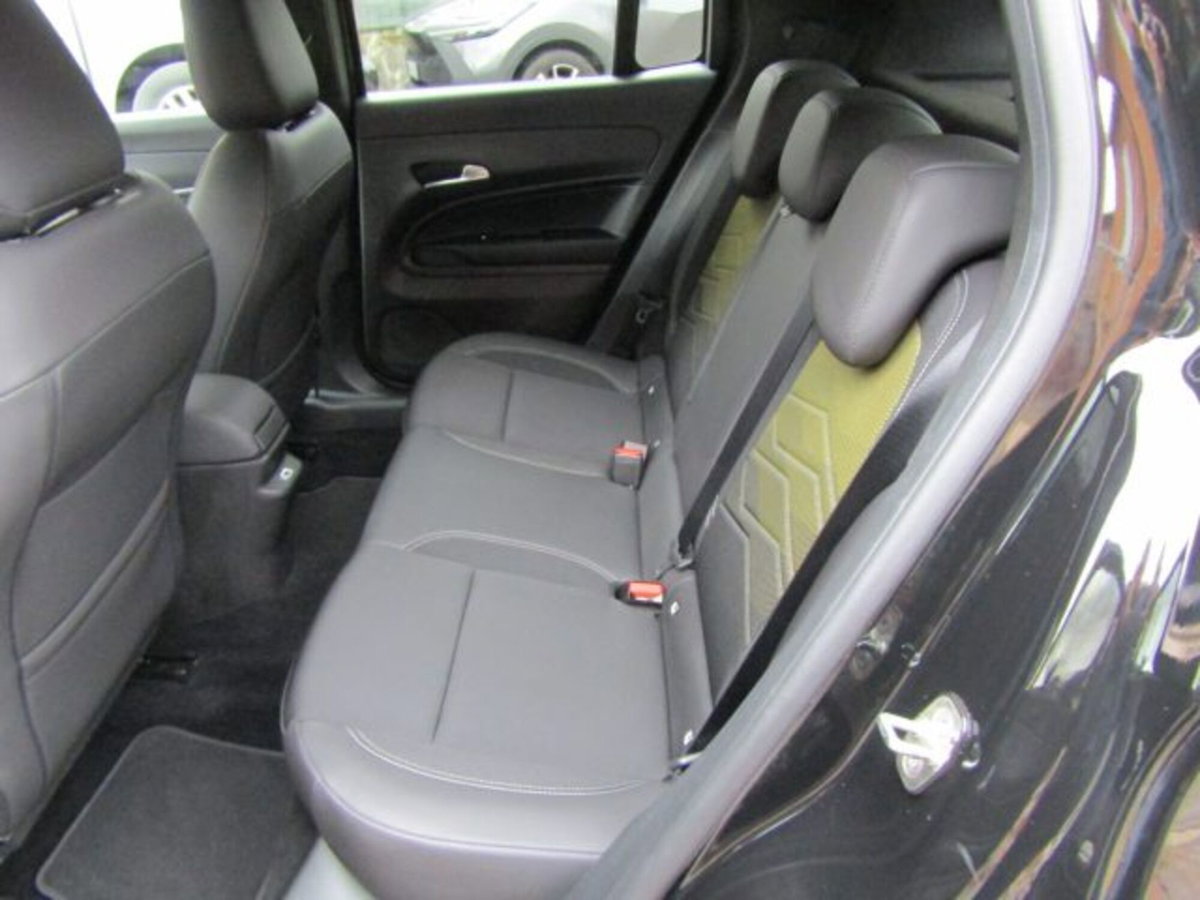 Jeep Avenger 1.2 turbo Summit fwd 100cv (11)