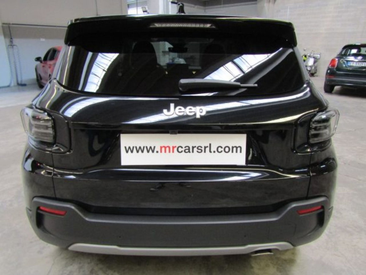 Jeep Avenger 1.2 turbo Summit fwd 100cv (6)