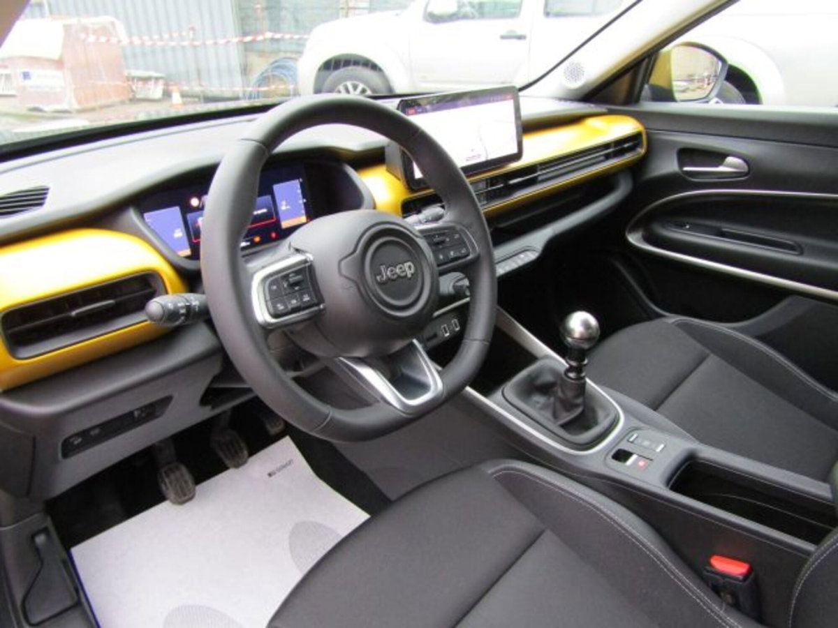 Jeep Avenger 1.2 turbo Summit fwd 100cv (8)