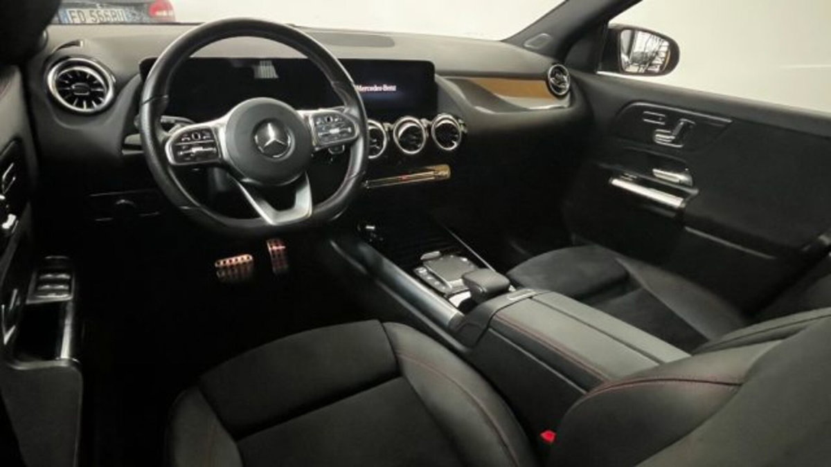 Mercedes-Benz GLA SUV 250 Automatic Premium (5)