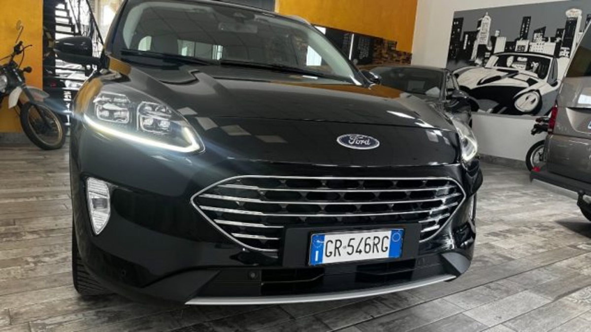 Ford Kuga 2.0 EcoBlue 120 CV aut. 2WD ST-Line X (2)