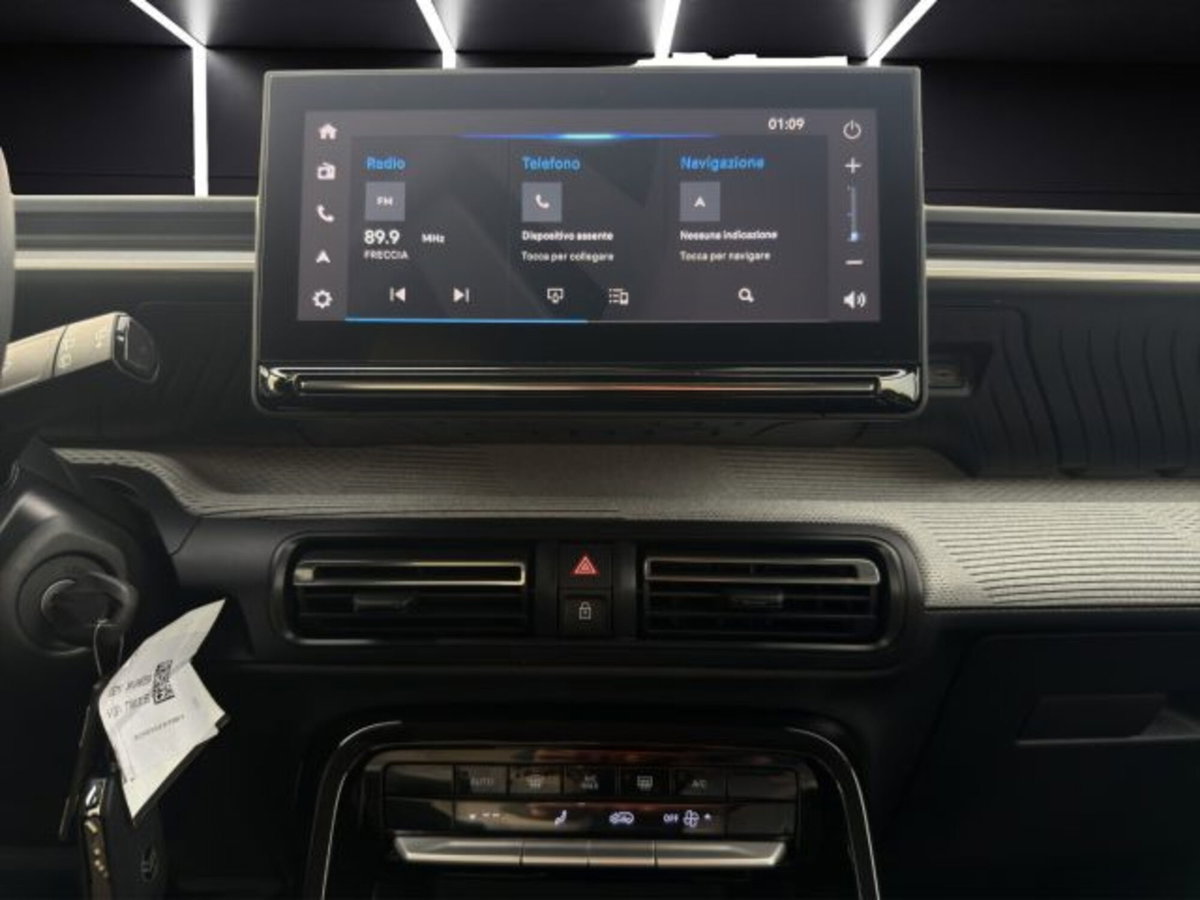 Citroen C3 1.2 puretech turbo Max 100cv s&s (16)