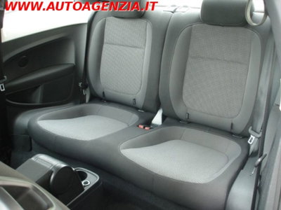 Volkswagen Maggiolino 1.6 TDI Design (10)