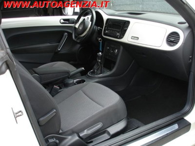 Volkswagen Maggiolino 1.6 TDI Design (12)