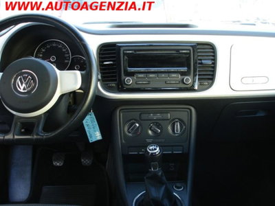 Volkswagen Maggiolino 1.6 TDI Design (14)