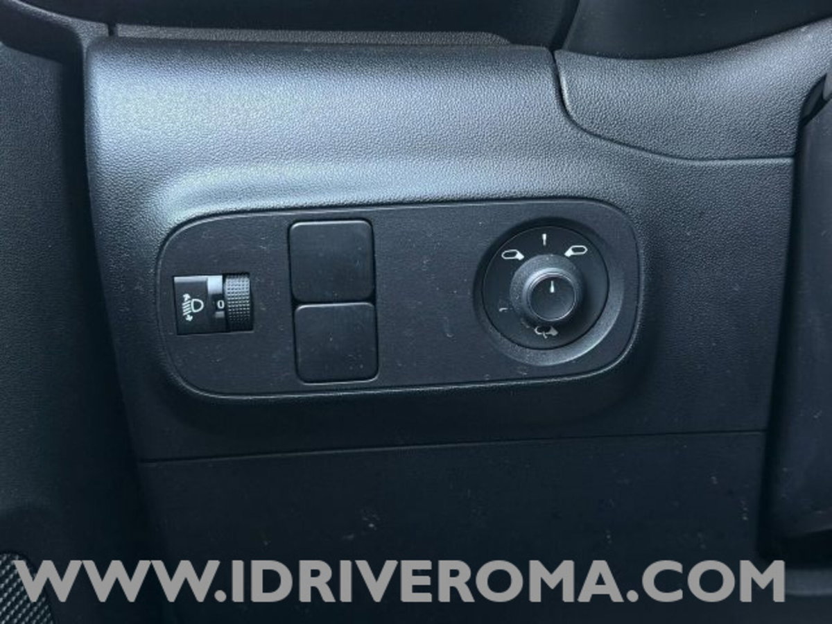 Citroen C3 1.2 puretech You s&s 83cv neopatentati (13)