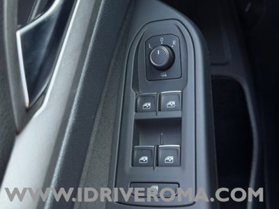 Volkswagen Golf 2.0 tdi Life 115cv (19)