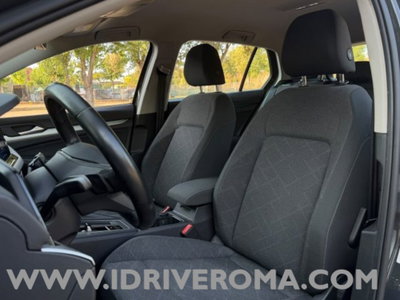Volkswagen Golf 2.0 tdi Life 115cv (6)