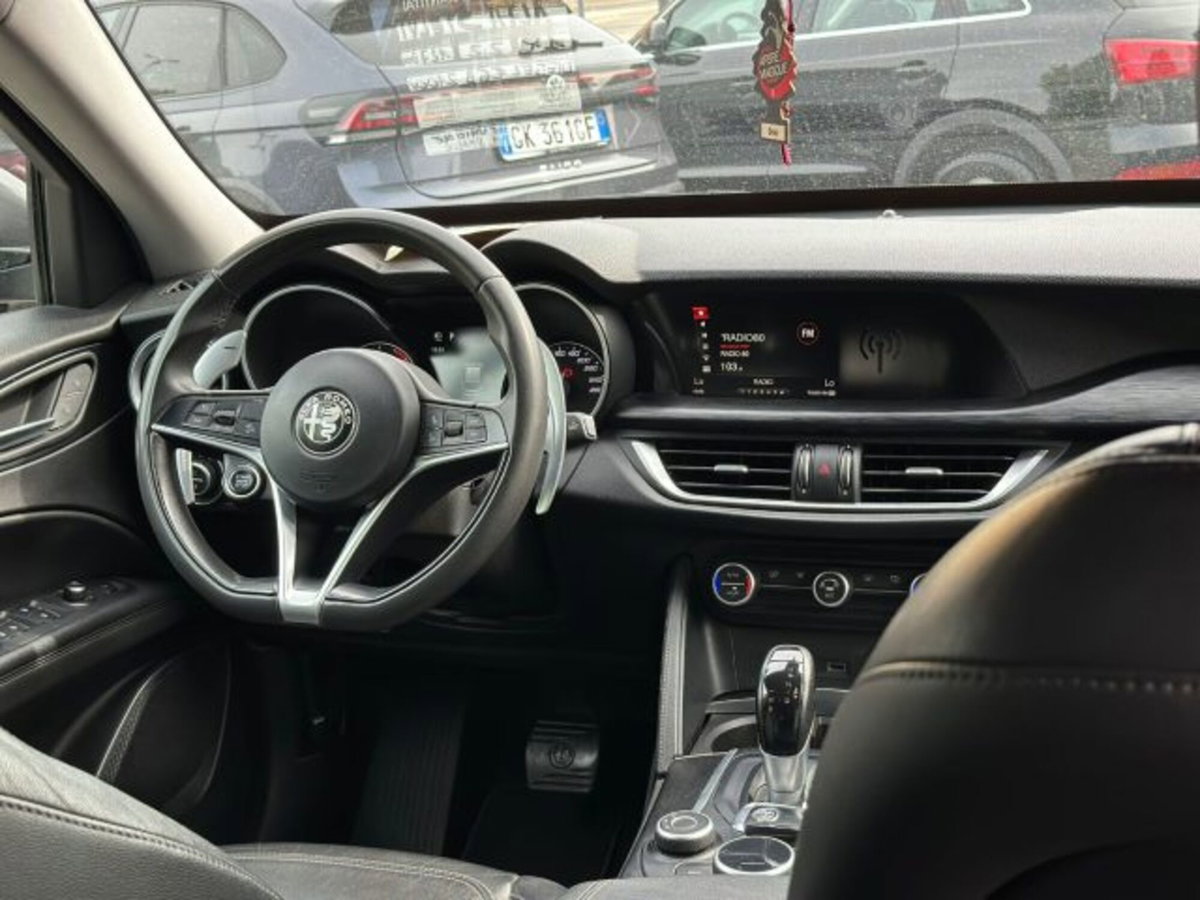Alfa Romeo Stelvio Stelvio 2.2 Turbodiesel 210 CV AT8 Q4 Executive (14)