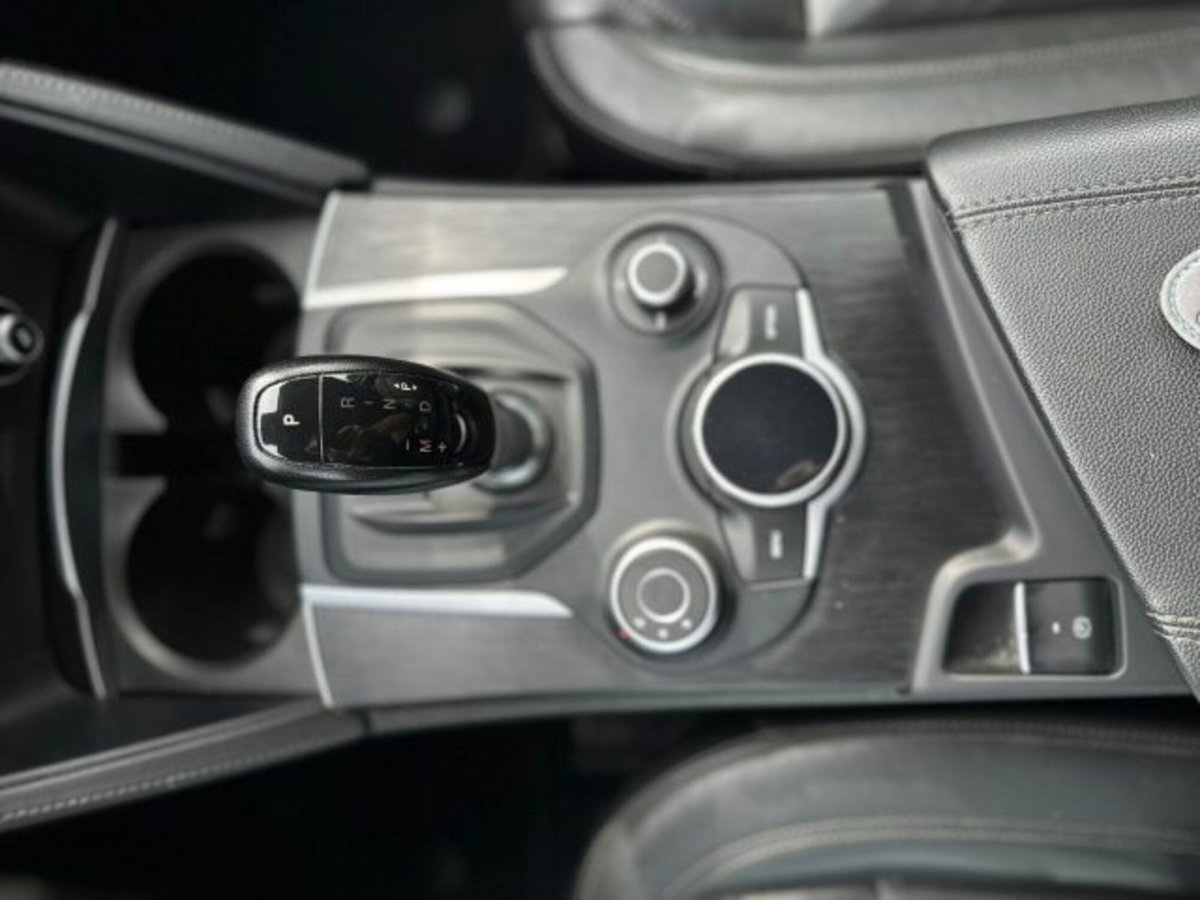 Alfa Romeo Stelvio Stelvio 2.2 Turbodiesel 210 CV AT8 Q4 Executive (19)