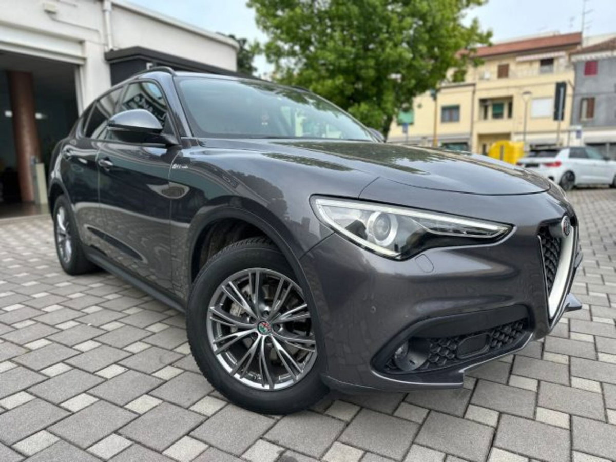 Alfa Romeo Stelvio Stelvio 2.2 Turbodiesel 210 CV AT8 Q4 Executive (2)