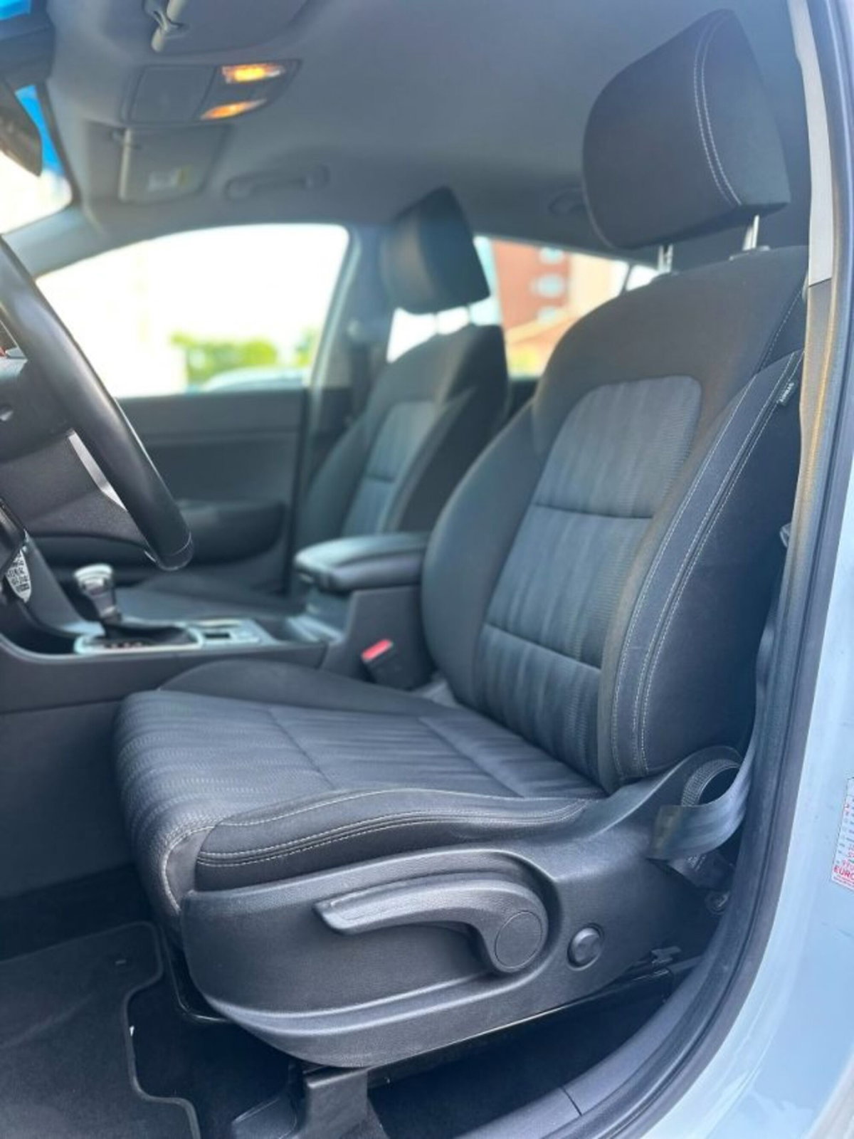 Kia Sportage 1.6 CRDI 136 CV DCT7 2WD Business Class (13)