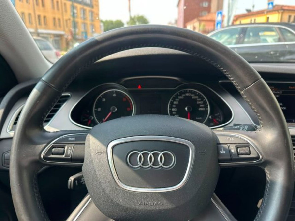 Audi A4 Allroad 2.0 TDI 177 CV Business (13)