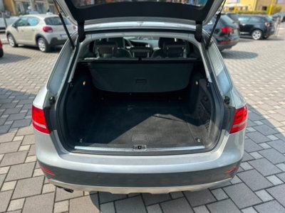 Audi A4 Allroad 2.0 TDI 177 CV Business (4)