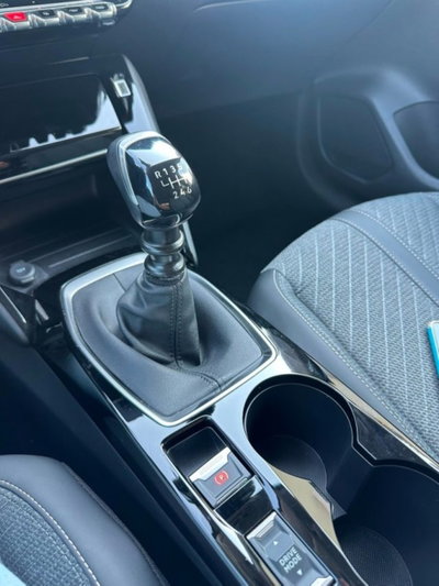 Peugeot 208 1.2 puretech Active s&s 100cv (14)