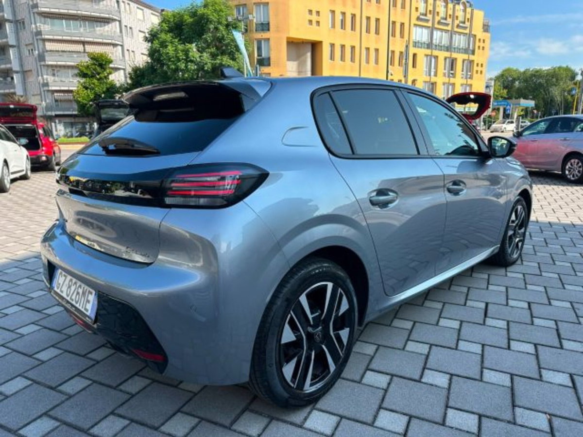 Peugeot 208 1.2 puretech Active s&s 100cv (5)