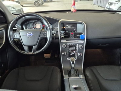 Volvo XC60 D3 Geartronic R-design Momentum (13)