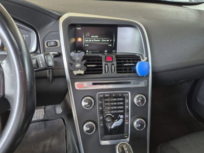 Volvo XC60 D3 Geartronic R-design Momentum (14)