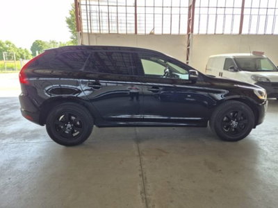 Volvo XC60 D3 Geartronic R-design Momentum (3)