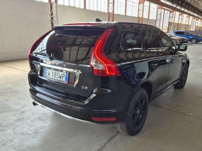 Volvo XC60 D3 Geartronic R-design Momentum (4)