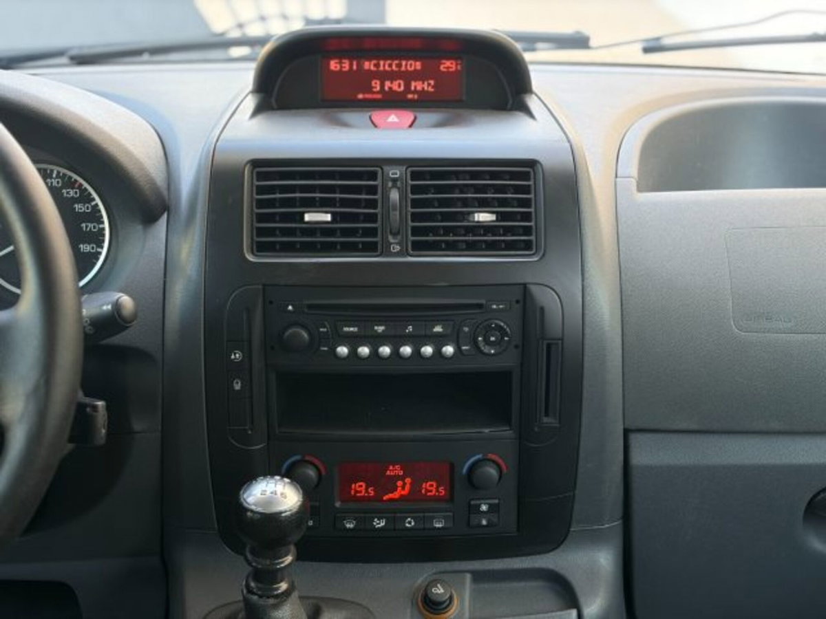 Fiat Scudo Furgone 2.0 MJT/130 PC Panorama Family 5 posti (M1) (12)