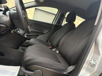 Lancia Ypsilon 1.2 69 CV 5 porte Gold (13)