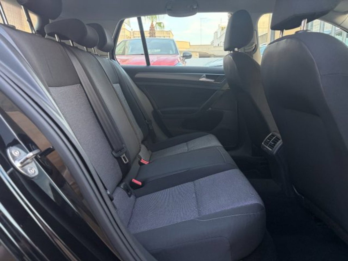 Volkswagen Golf 1.2 TSI 85 CV 5p. Trendline BlueMotion Technology (10)