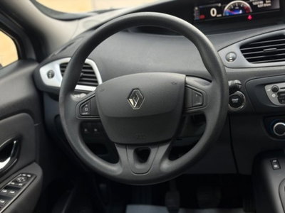 Renault Scenic E-Tech Electric 1.5 dCi 110CV Attractive (14)