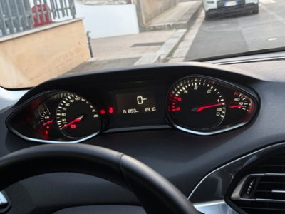 Peugeot 308 BlueHDi 120 S&S Allure (15)