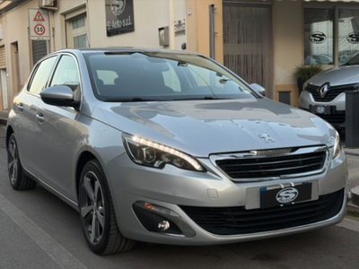 Peugeot 308 BlueHDi 120 S&S Allure (2)