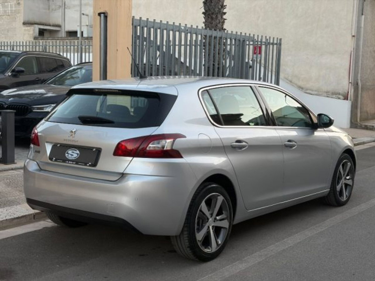 Peugeot 308 BlueHDi 120 S&S Allure (3)